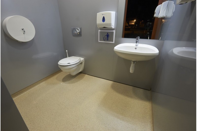 SZP-AD-12 WC épület SZP-AD-12 WC épület