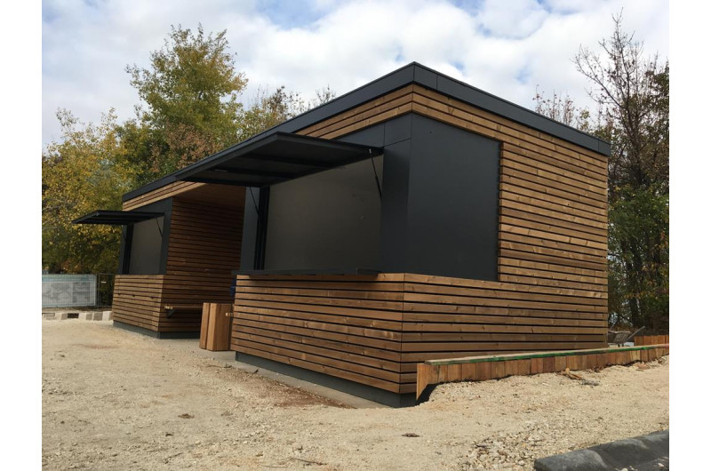 TR-THW-10&10 - Büfé pavilon esőbeállóval TR-THW-10&10 - Büfé pavilon esőbeállóval